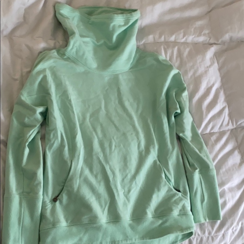 Lululemon mint green sweatshirt